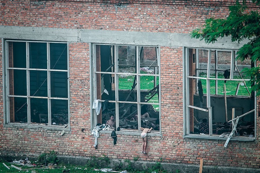 голые соседи в окне